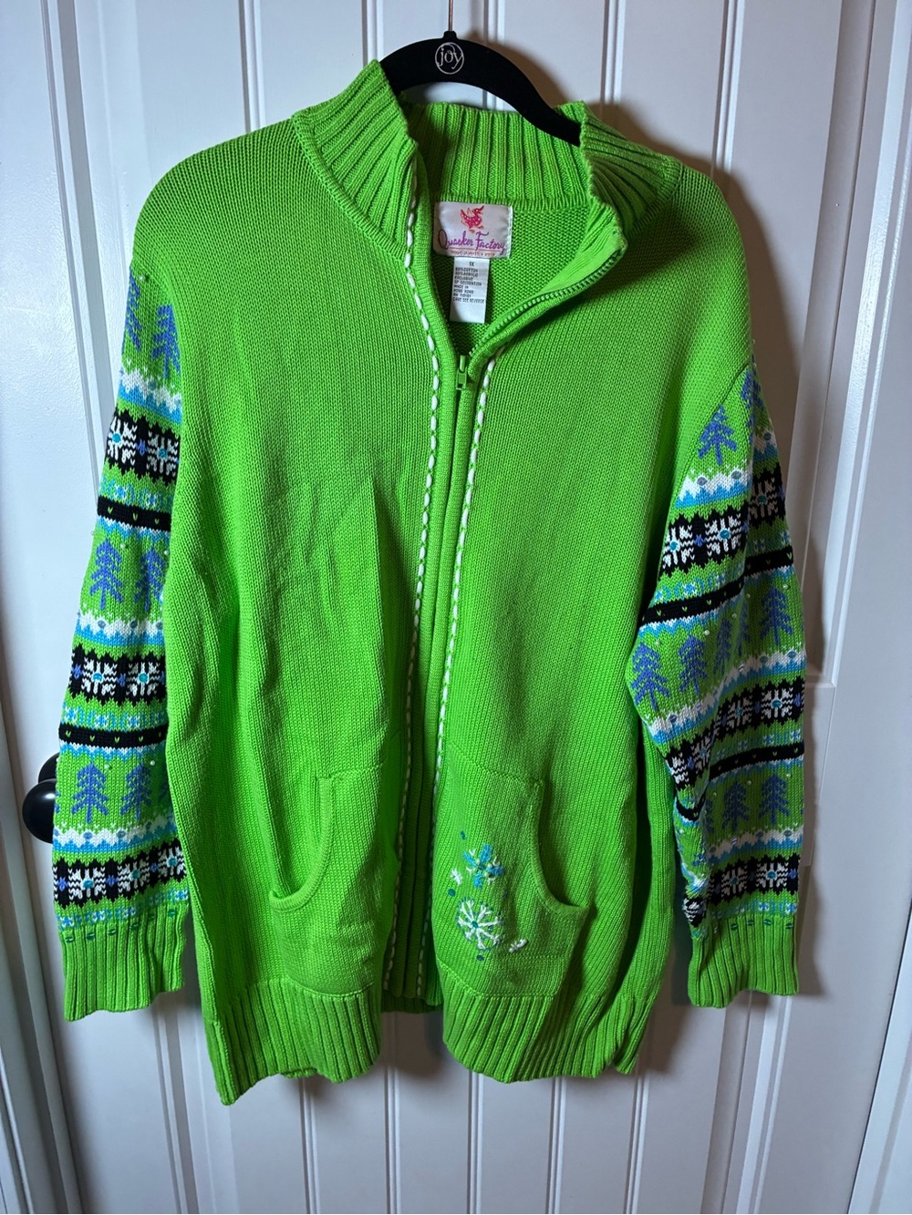 Quacker Factory Neon Lime Green Zip Cardigan with Patterned Blue-Black Sleeves